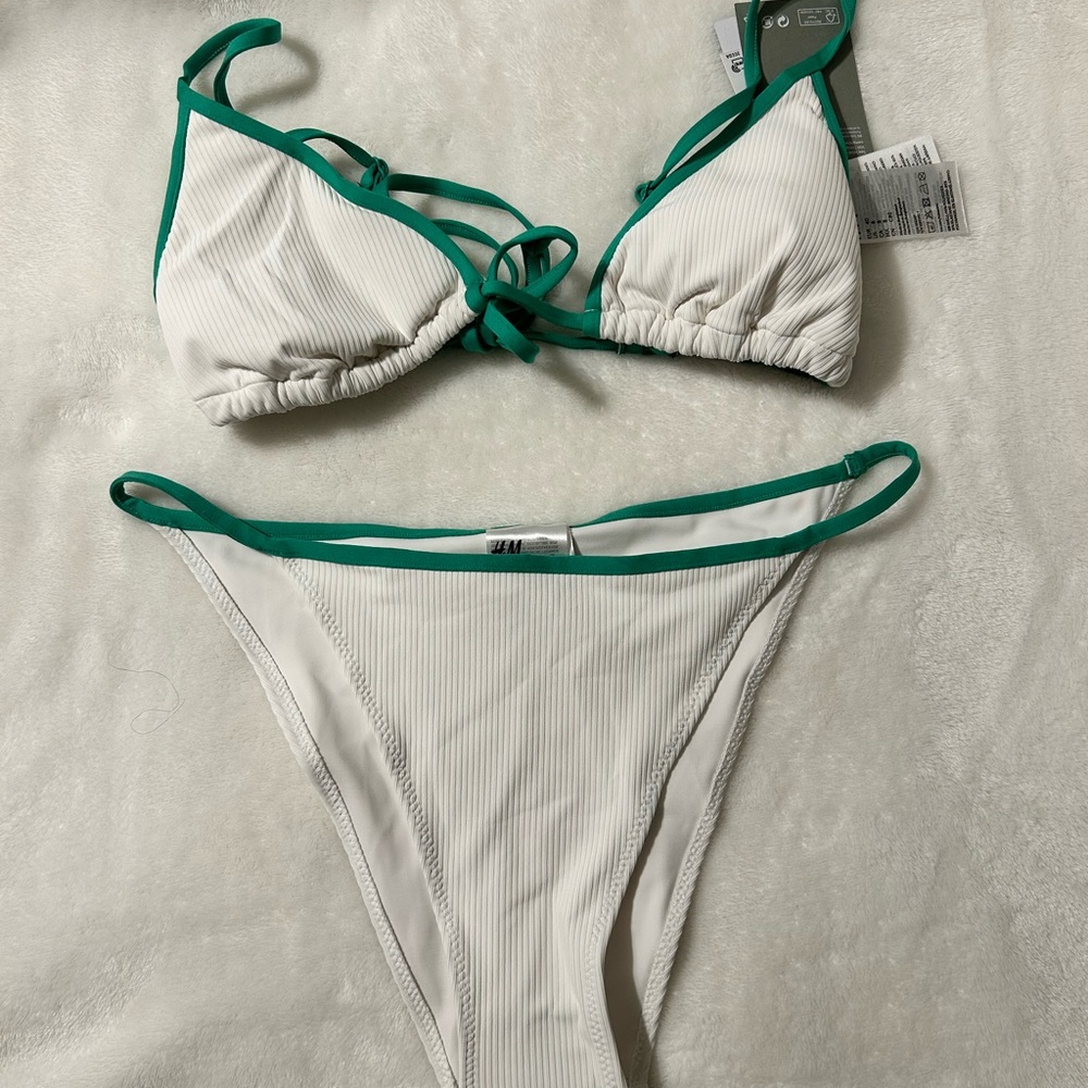 H&M Bikini - Picture 2 of 4